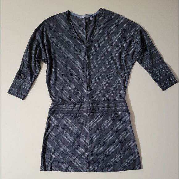 Athleta Dresses & Skirts - Athleta Sparklelust Chevron Dolman Sleeve Dress